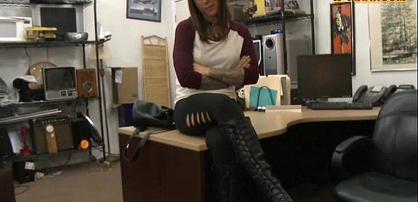  Brunette went in a pawnshop and fucked